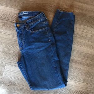 Universal Thread High Rise Skinny sz4/27